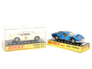 Lot 476 - DINKY TOYS (GB) (2)