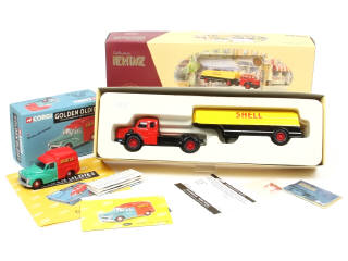 Lot 221 - CORGI TOYS (GB) (2)
