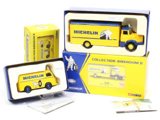 Lot 226 - CORGI TOYS (GB) (2)