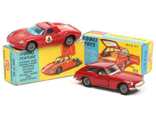 Lot 208 - CORGI TOYS (GB) (2)