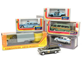 Lot 103 - DIVERS (URSS) (6)