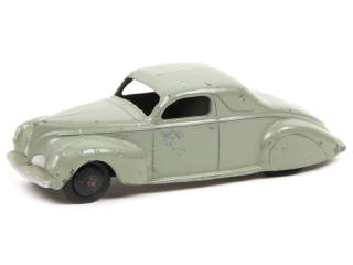 Lot 353 - DINKY TOYS (GB) (1)