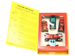 Lot 227 - TOOTSIETOY (USA) (1)