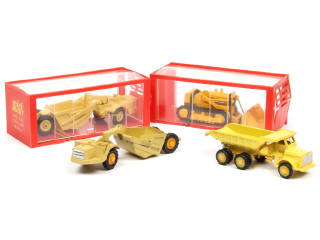 Lot 422 - DINKY TOYS (GB) (4)
