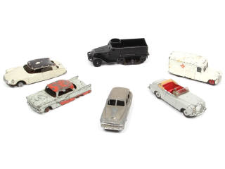 Lot 433 - DINKY TOYS (FRANCE) (6)