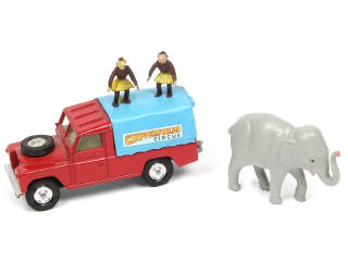 Lot 334 - CORGI TOYS (GB) (1)