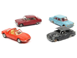 Lot 379 - DINKY TOYS (FRANCE) (4)