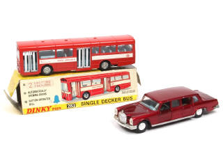 Lot 335 - DINKY TOYS (GB) (2)