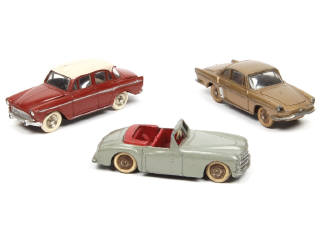 Lot 370 - DINKY TOYS (FRANCE) (3)