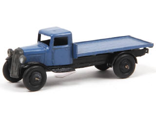 Lot 328 - DINKY TOYS (GB) (1)