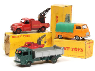 Lot 349 - DINKY TOYS (FRANCE) (3)