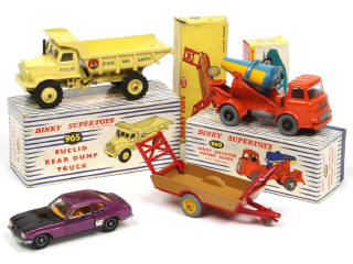Lot 251 - DINKY TOYS (GB) (4)