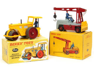 Lot 330 - DINKY TOYS (FRANCE) (2)