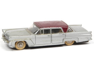 Lot 277 - DINKY TOYS (FRANCE) (1)