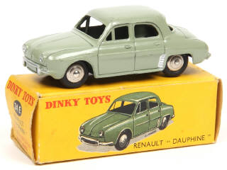 Lot 284 - DINKY TOYS (FRANCE) (1)
