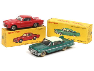 Lot 326 - DINKY TOYS (FRANCE) (2)