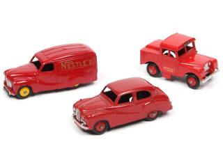 Lot 241 - DINKY TOYS (GB) (3)