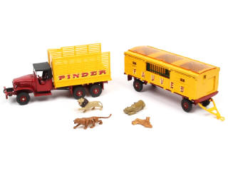 Lot 292 - DINKY TOYS (FRANCE) (1)
