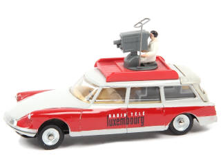 Lot 602 - DINKY TOYS (FRANCE) (1)