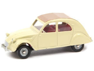 Lot 599 - DINKY TOYS (FRANCE) (1)