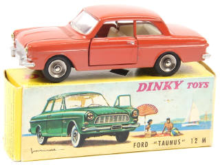 Lot 665 - DINKY TOYS (FRANCE) (1)