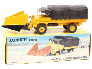 Lot 707 - DINKY TOYS (FRANCE) (1)