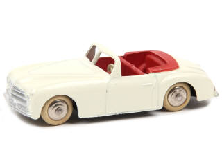 Lot 590 - DINKY TOYS (FRANCE) (1)