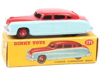 Lot 553 - DINKY TOYS (GB) (1)