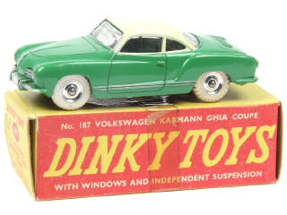 Lot 561 - DINKY TOYS (GB) (1)