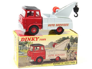 Lot 571 - DINKY TOYS (GB) (1)