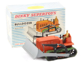 Lot 702 - DINKY TOYS (FRANCE) (1)