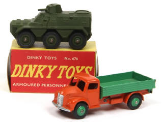 Lot 393 - DINKY TOYS (GB) (2)