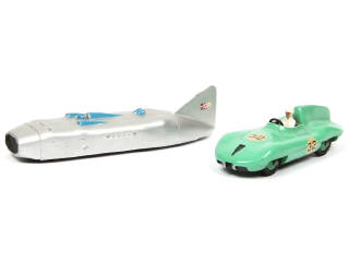 Lot 391 - DINKY TOYS (GB) (2)