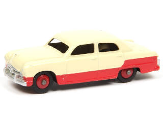 Lot 371 - DINKY TOYS (GB) (1)