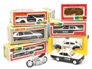 Lot 310 - DIVERS (JAPON) (7)