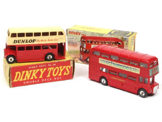 Lot 394 - DINKY TOYS (GB) (2)
