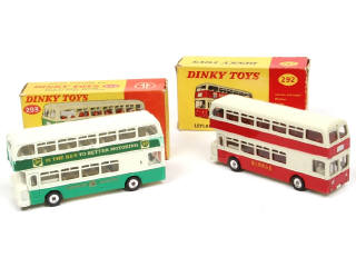 Lot 395 - DINKY TOYS (GB) (2)