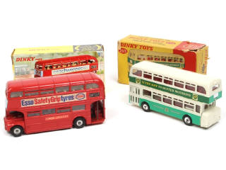 Lot 397 - DINKY TOYS (GB) (2)