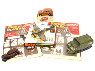 Lot 414 - DINKY TOYS (GB) (4)