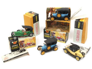 Lot 356 - CORGI TOYS (GB) (4)