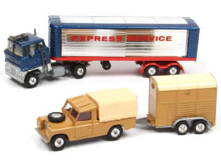 Lot 350 - CORGI TOYS (GB) (2)