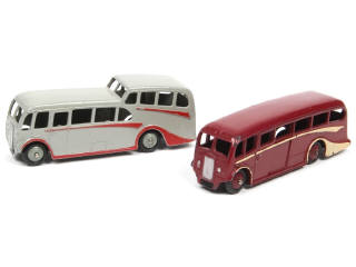 Lot 392 - DINKY TOYS (GB) (2)