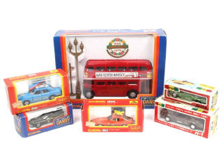 Lot 317 - DIVERS (JAPON) (6)