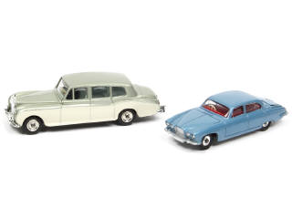 Lot 387 - DINKY TOYS (GB) (2)
