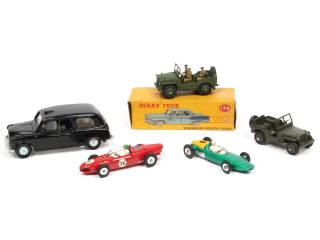 Lot 403 - DINKY TOYS (GB) (5)