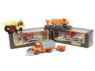 Lot 177 - DIVERS (5)