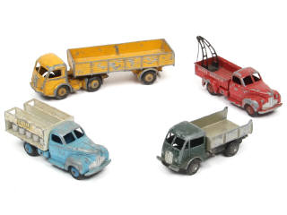 Lot 490 - DINKY TOYS (FRANCE) (4)