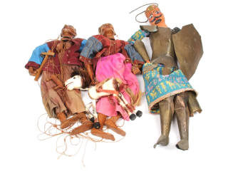 Lot 131 - DIVERS (4)