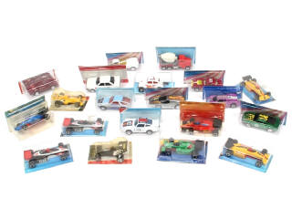 Lot 182 - DIVERS (20)