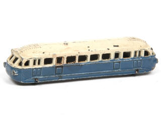 Lot 451 - DINKY TOYS (FRANCE) (1)